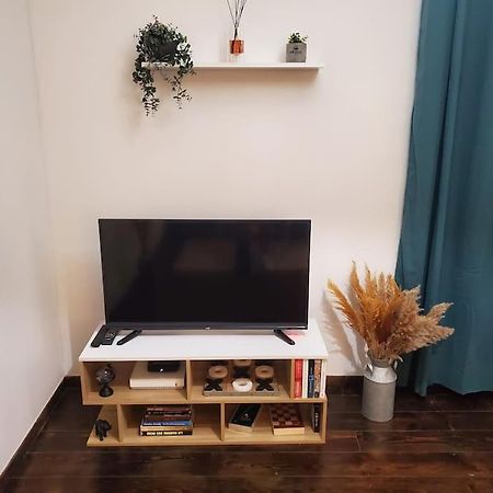 Appartement Moderne En Ville Армантьер Экстерьер фото