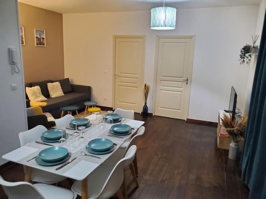 Appartement Moderne En Ville Армантьер Экстерьер фото