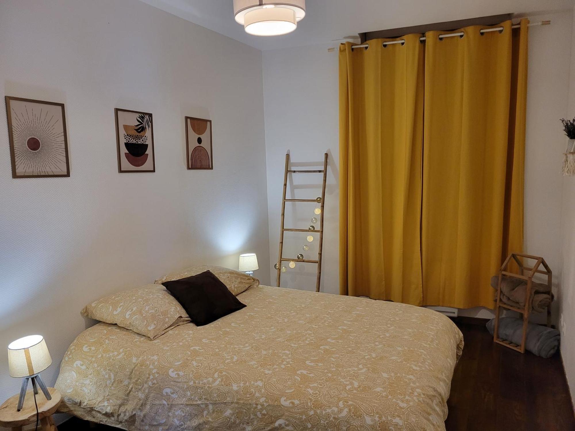 Appartement Moderne En Ville Армантьер Экстерьер фото